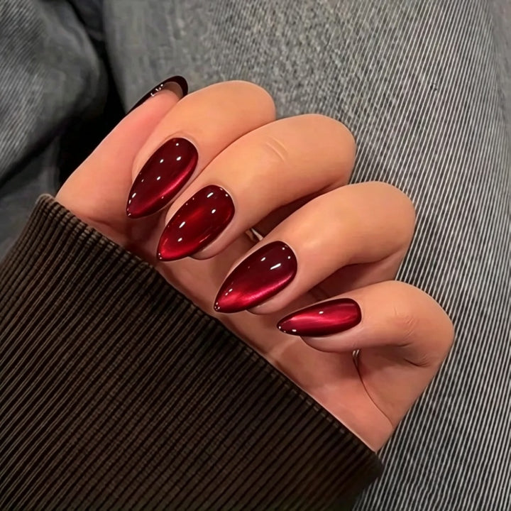 Artificial nails with high-gloss finish and elegant shape Stornfield