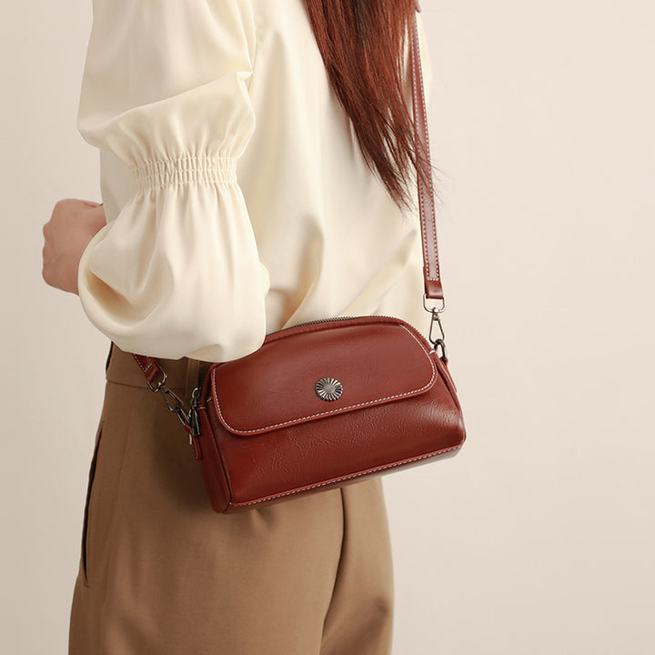 Vintage-Inspired Leather Crossbody Bag