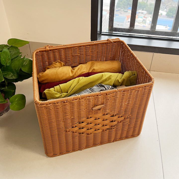 Women's Storage Basket with Flip Lid Stornfield
