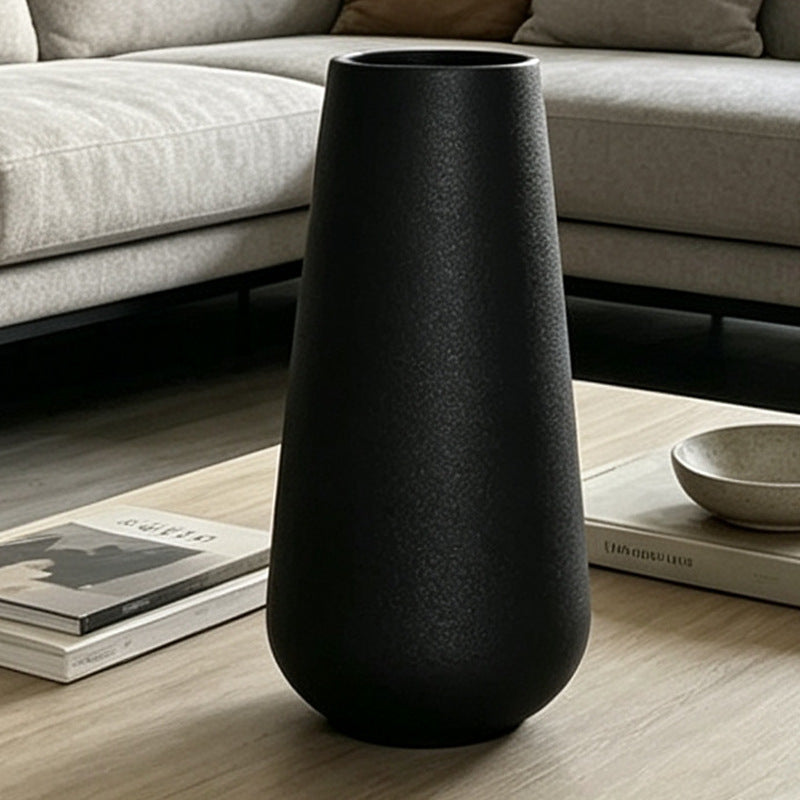 Minimalist Ceramic Decorative Vase Stornfeild