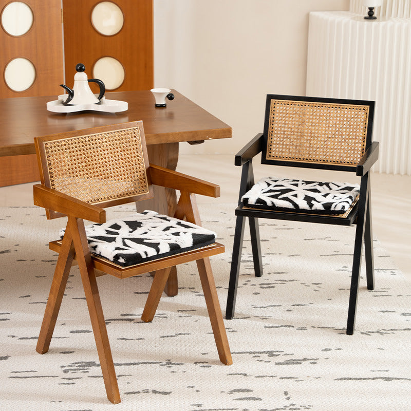 Padded seat cushion with hand-tufted leaf pattern and fastening ties Stornfield
