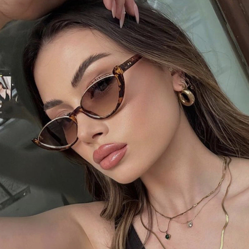Ladies fashionable cat-eye sunglasses Stornfield