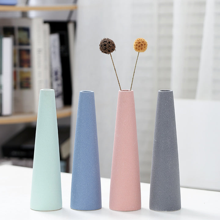 Elegant Sculptural Ceramic Vase Stornfeild