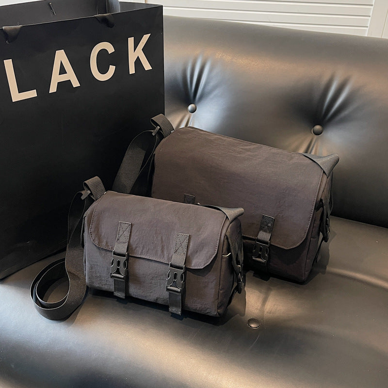 Modular shoulder bag with unique fastening system Stornfield