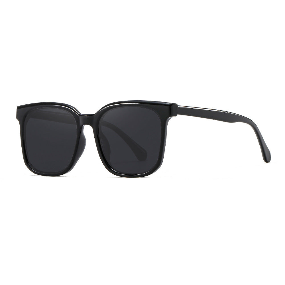 Women's sunglasses with a modern, square frame and UV protection Stornfield