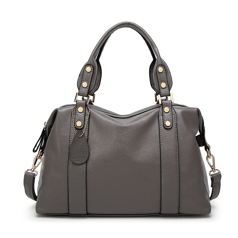 Versatile handbag with removable shoulder strap Stornfield