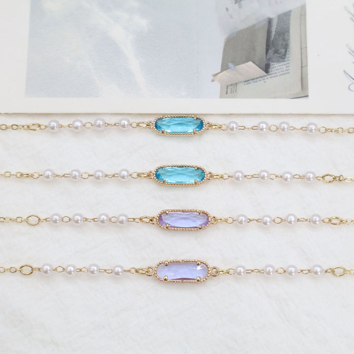 Elegant Eyewear Chain Holder Stornfield