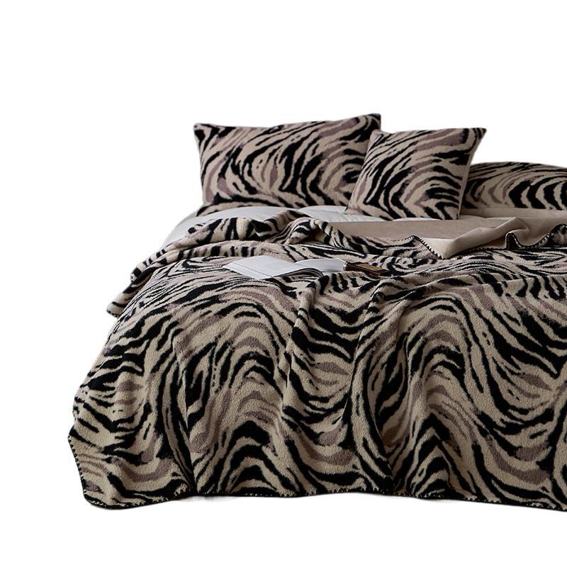 Decorative Flannel Bedspread Stornfield