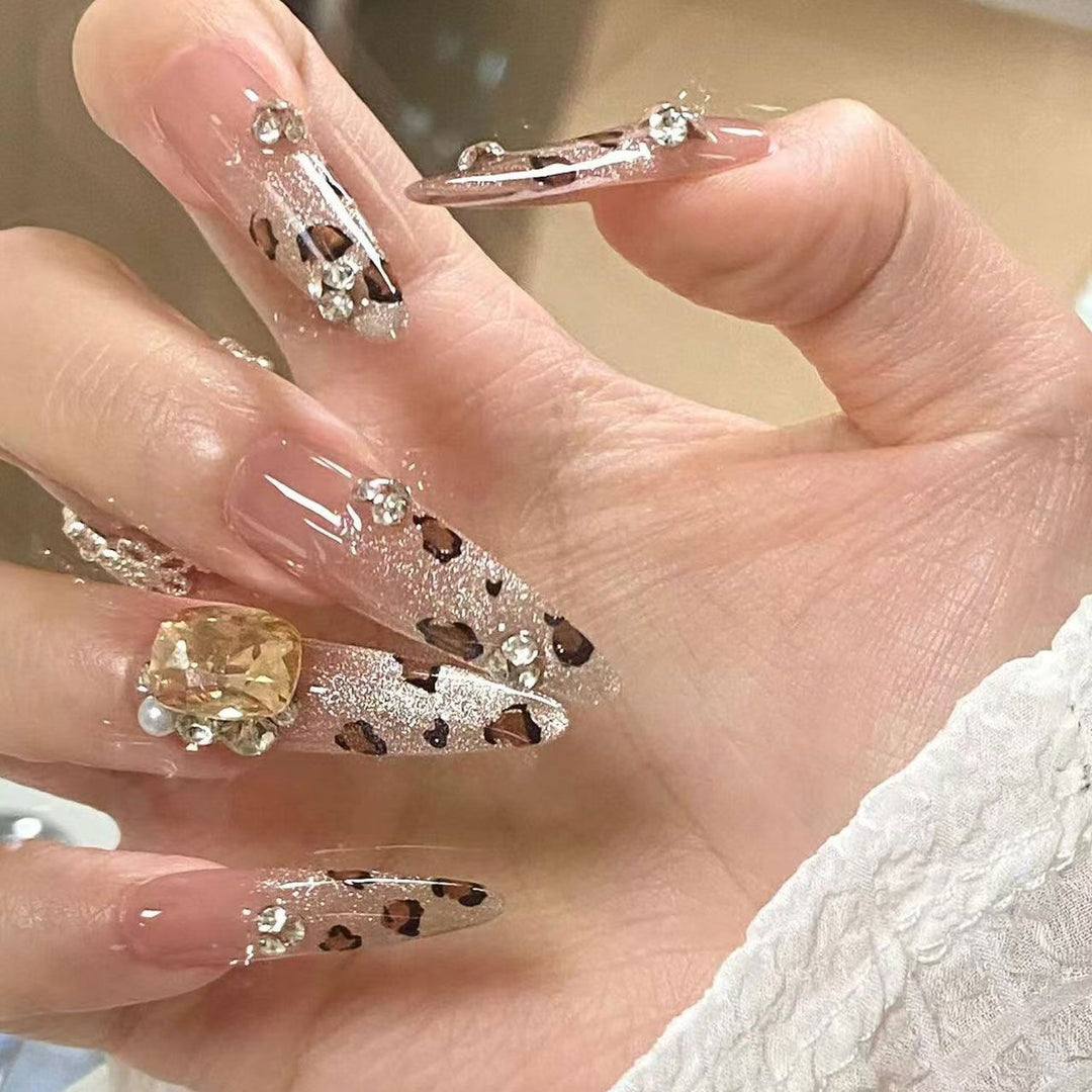 Glittering Pointed Press-On Nails Stornfield