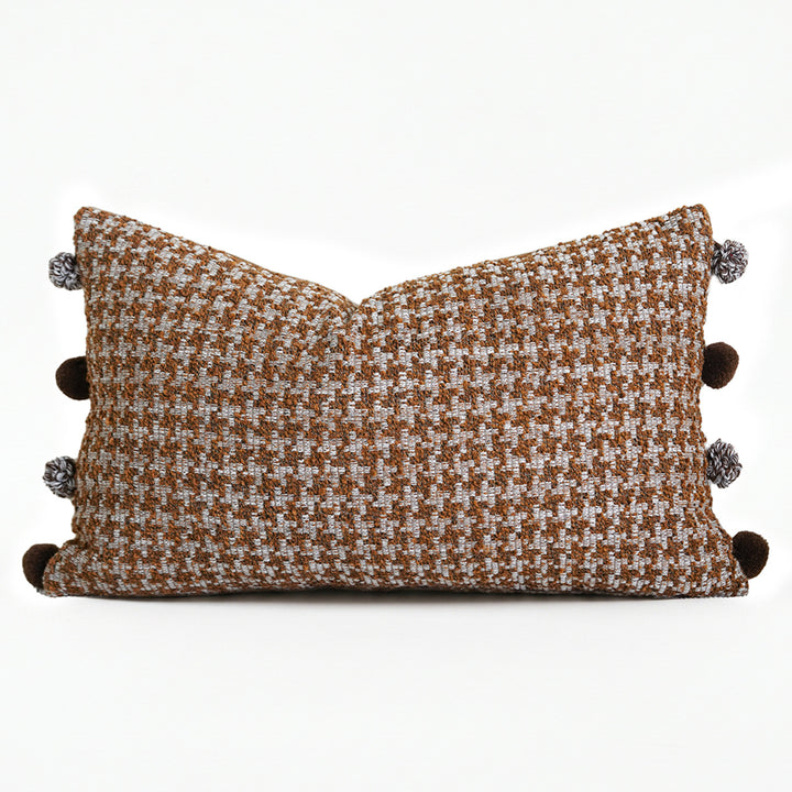 Decorative cushion with textured fabric