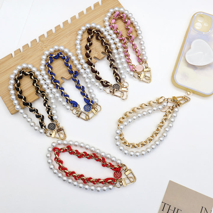 Chic Pearl-Chain Eyewear Holder Stornfield