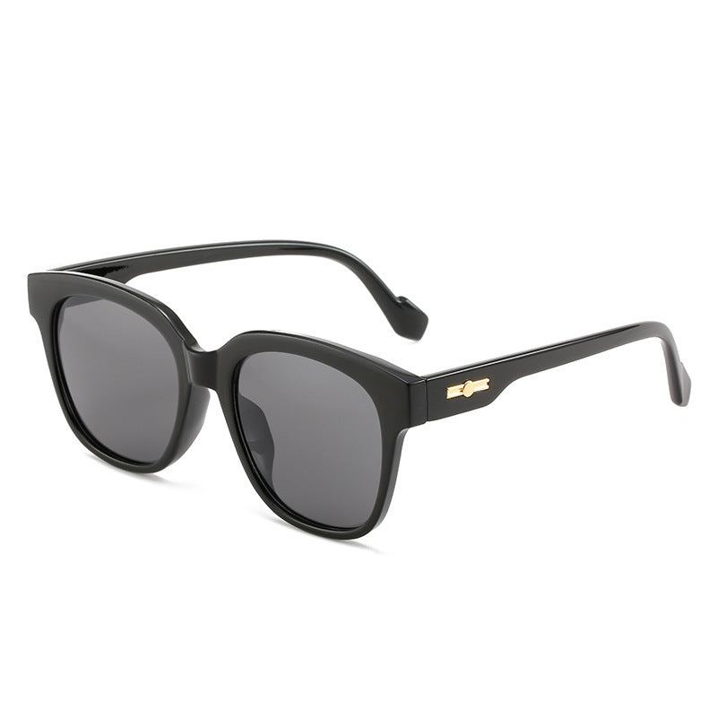 Elegant Oversized Square Sunglasses Stornfield