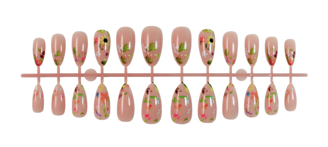 Nail art set with floral designs and elegant shine Stornfield