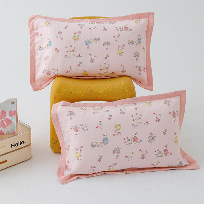 Children's pillowcase set made of breathable cotton blend with cute animal and fruit motifs