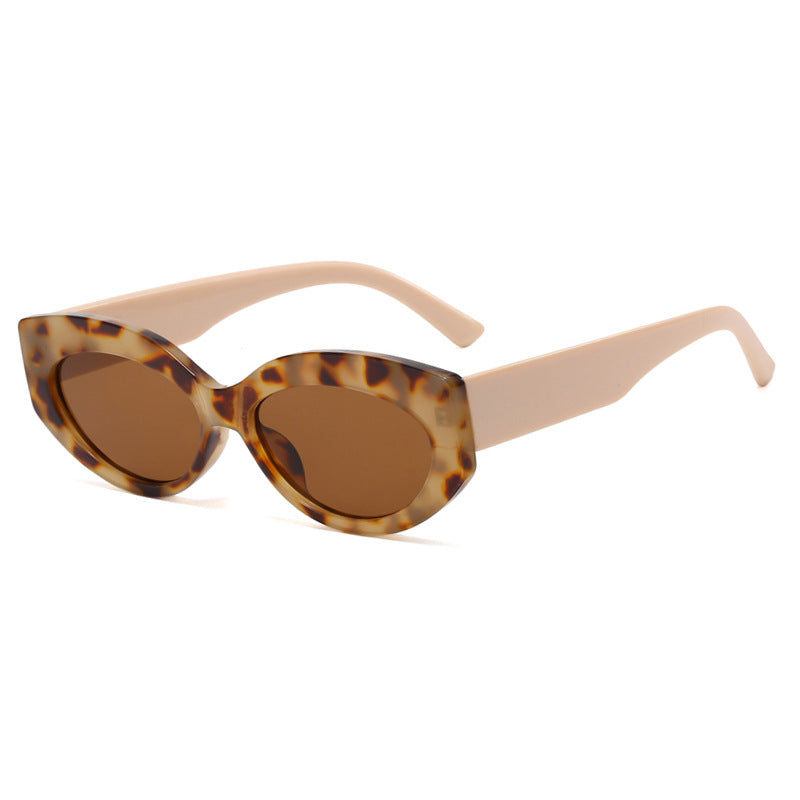 Women Cat-Eye Sunglasses in stylish plastic design Stornfield