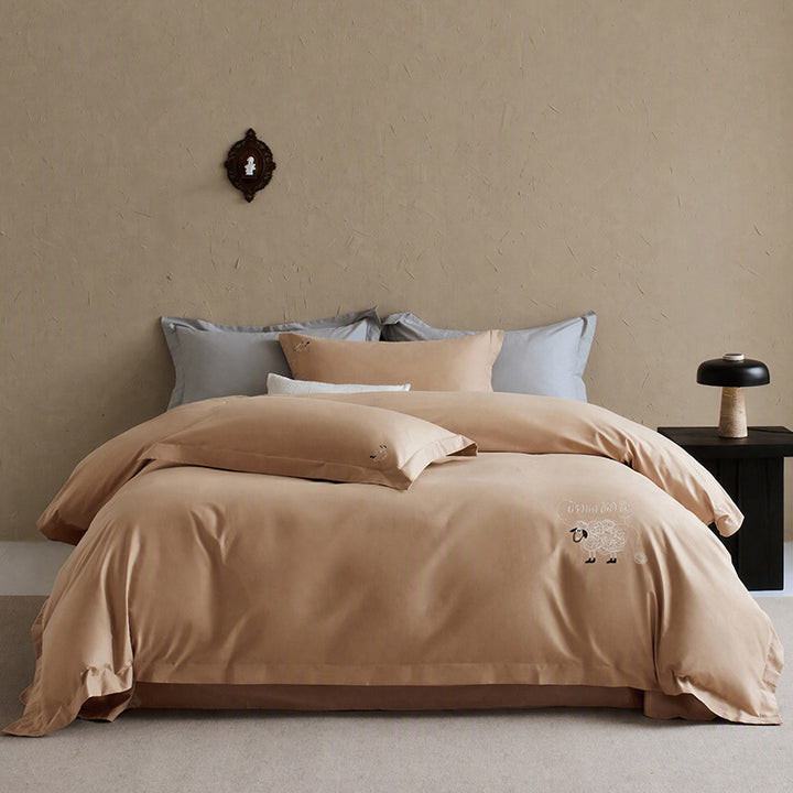 Minimalist Embroidered Lamb Cotton Sateen Duvet Cover Ensemble