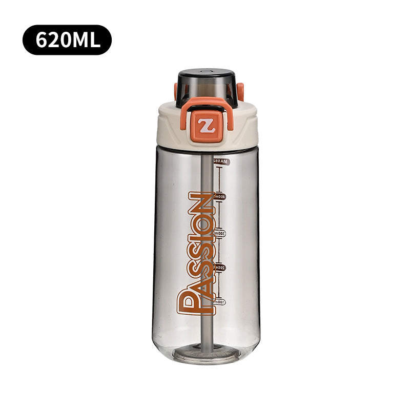 Ladies drinking bottle with integrated measuring system and flip-top closure Stornfield