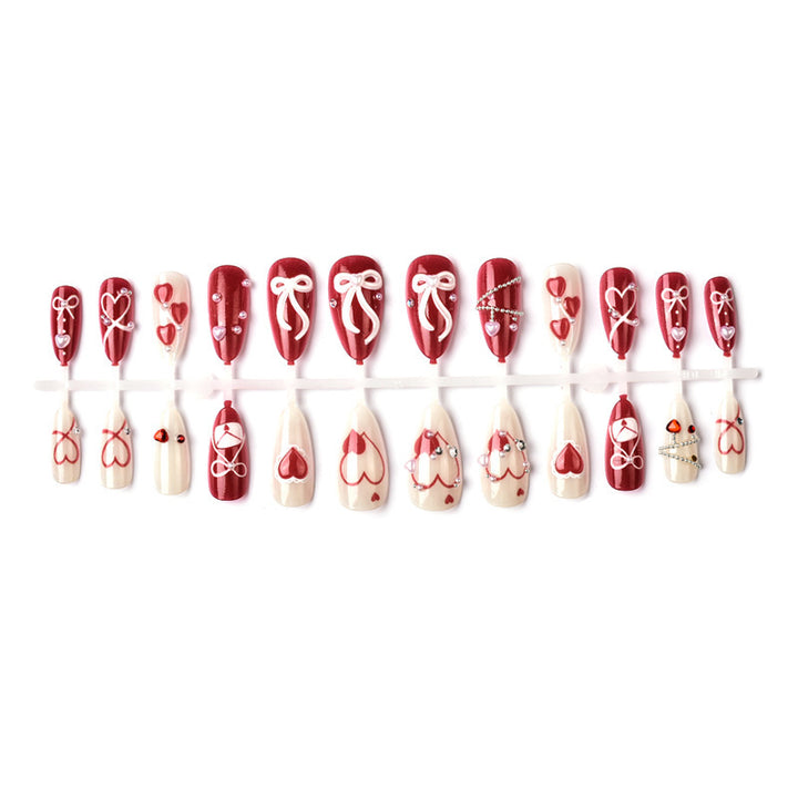 Nail design set with romantic heart motifs Stornfield