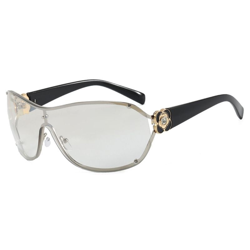 Fashionable sunglasses with floral detail Stornfield