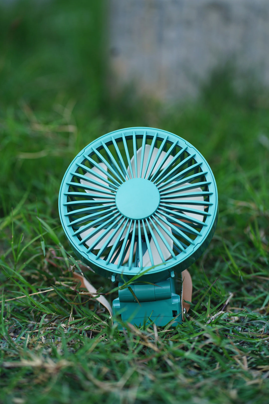 Unisex Portable Hand Fan with Ergonomic Handle and Powerful Battery Stornfield