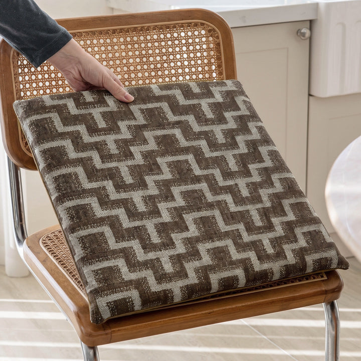Comfortable chair cushion with geometric design