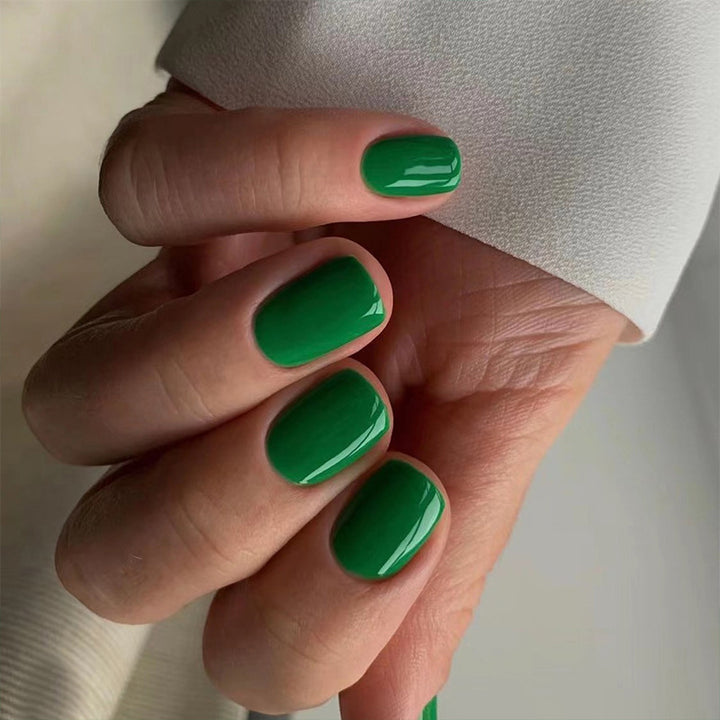Creative Nail Art with Elegant High Gloss Finish Stornfield