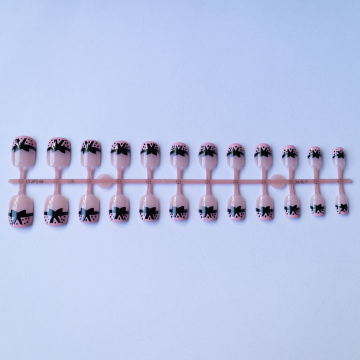 Artistic Bow Accented Nail Art Kit