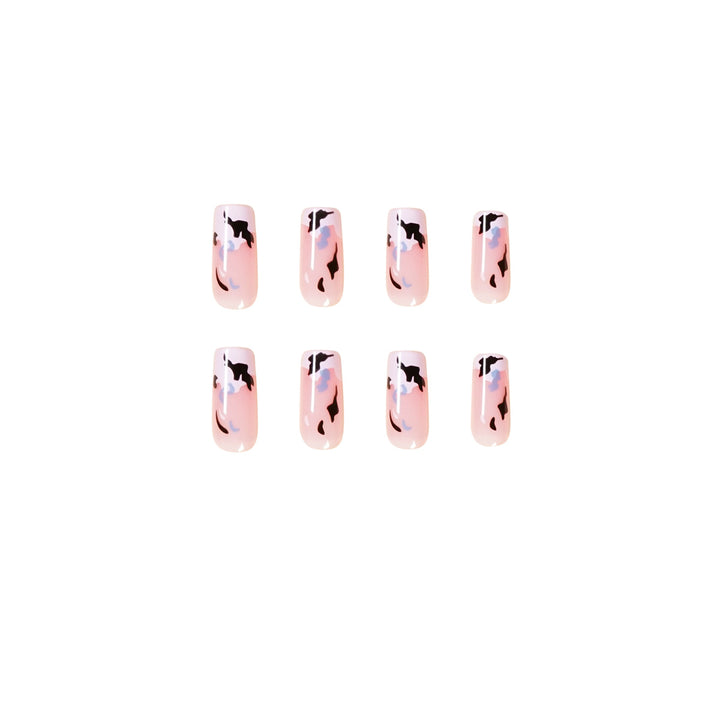 Artificial nail art with modern color pattern Stornfield