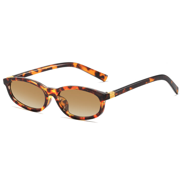 Elegant Vintage-Inspired Sunglasses Stornfield
