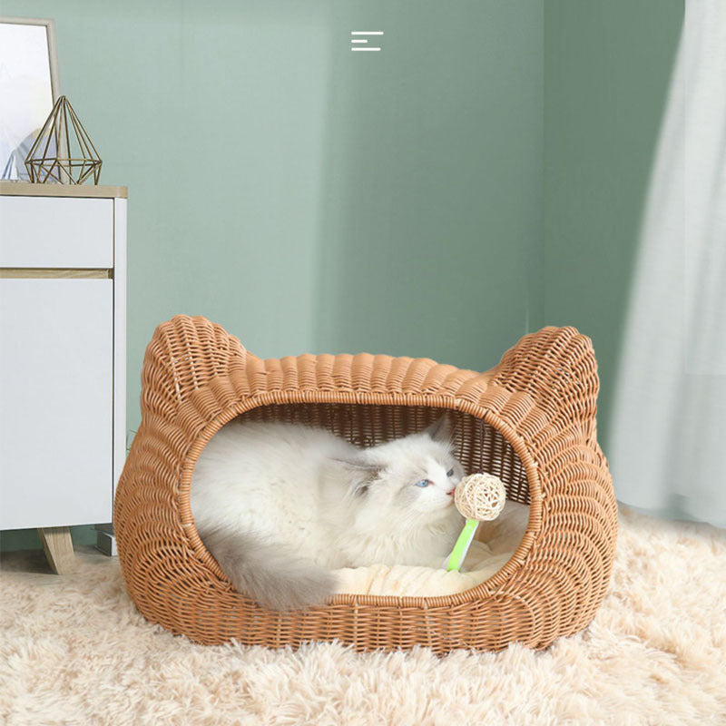 Cozy cat bed in animal design Stornfield