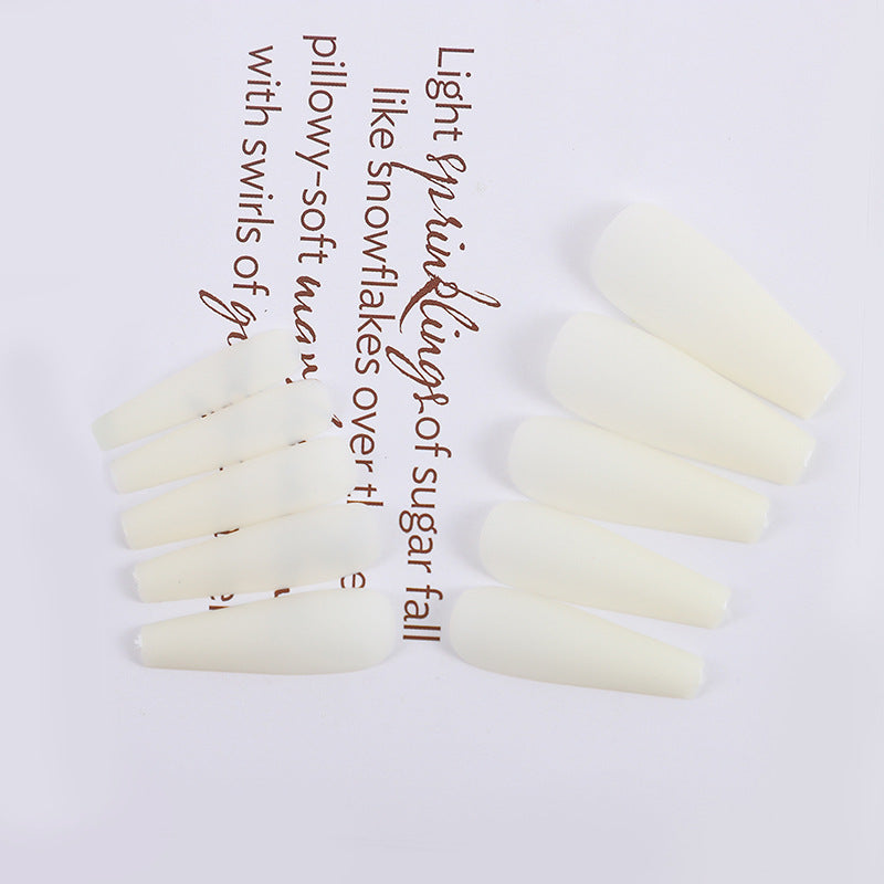 Elegant Fake Nails Stornfield
