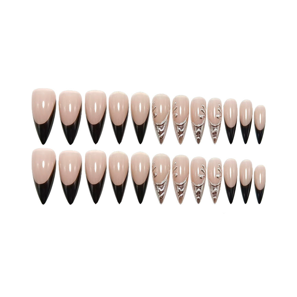 Elegant Nail Art with Metallic Design Stornfield
