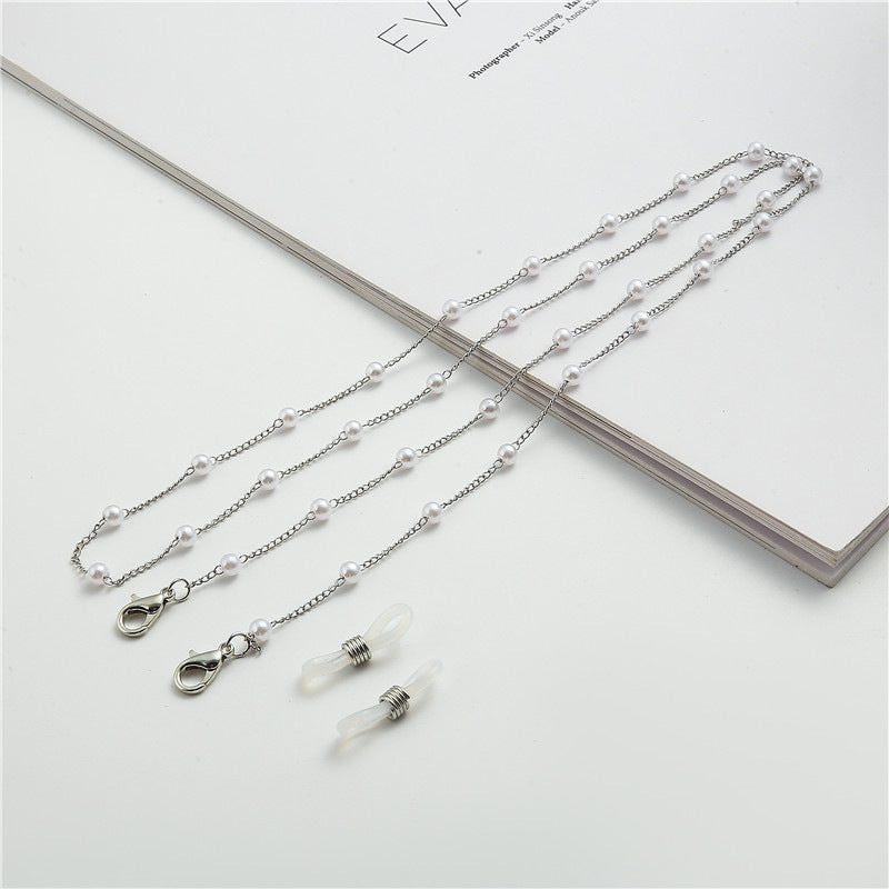Elegant necklace with pearl accents Stornfield