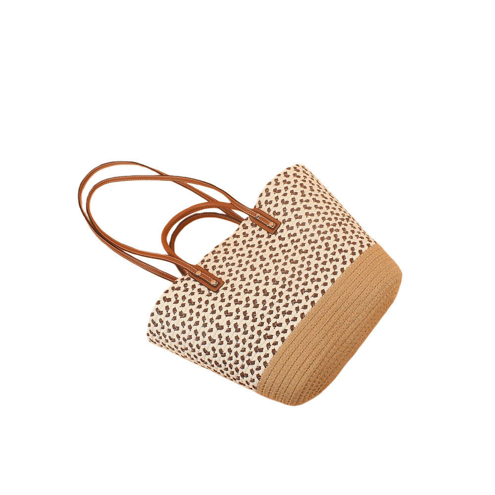 Elegant and Spacious Beach Bag with Woven Design Stornfield