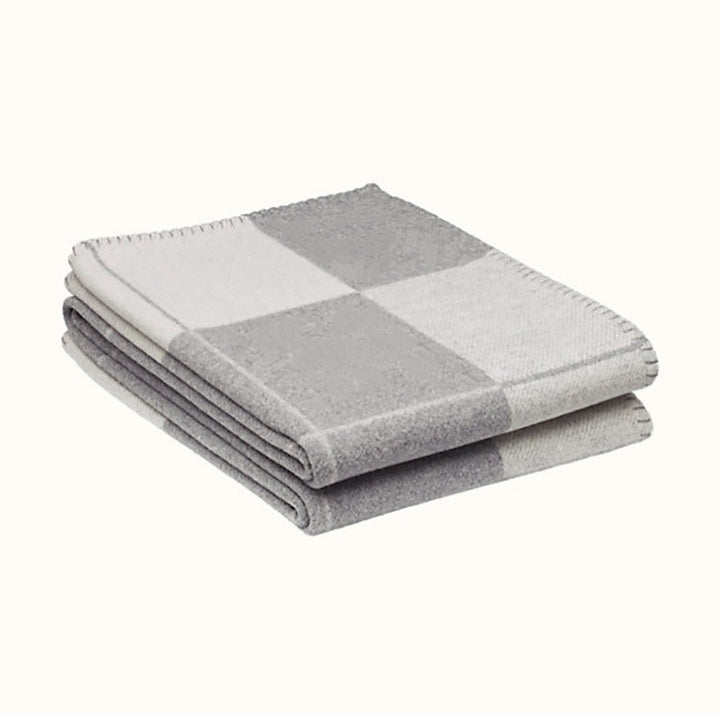 Cozy Oversized Throw Blanket Stornfield