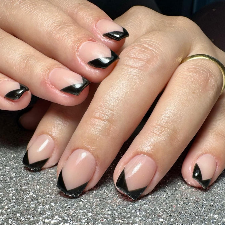 Elegant Black French Tip Press-On Nails Stornfield