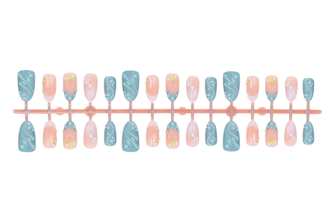 Artificial nail set with elegant pearl and glitter variations Stornfield