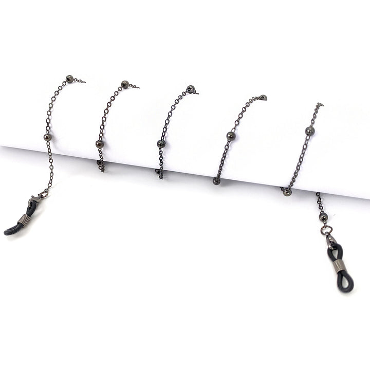 Minimalist Chain Eyewear Holder Stornfield