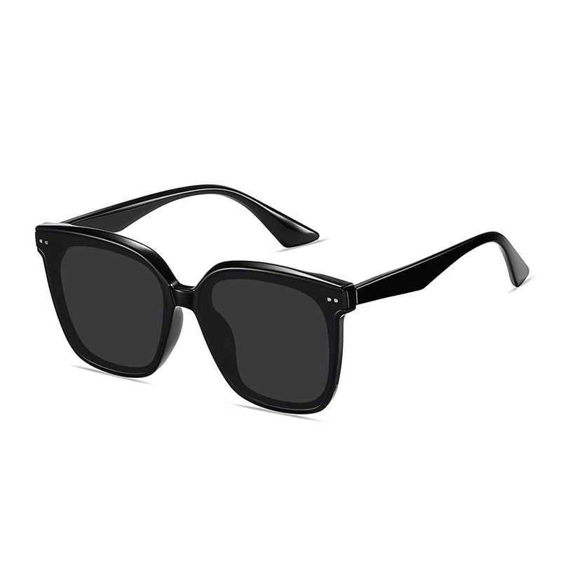 Women Oversized Sunglasses with modern, contrasting design Stornfield