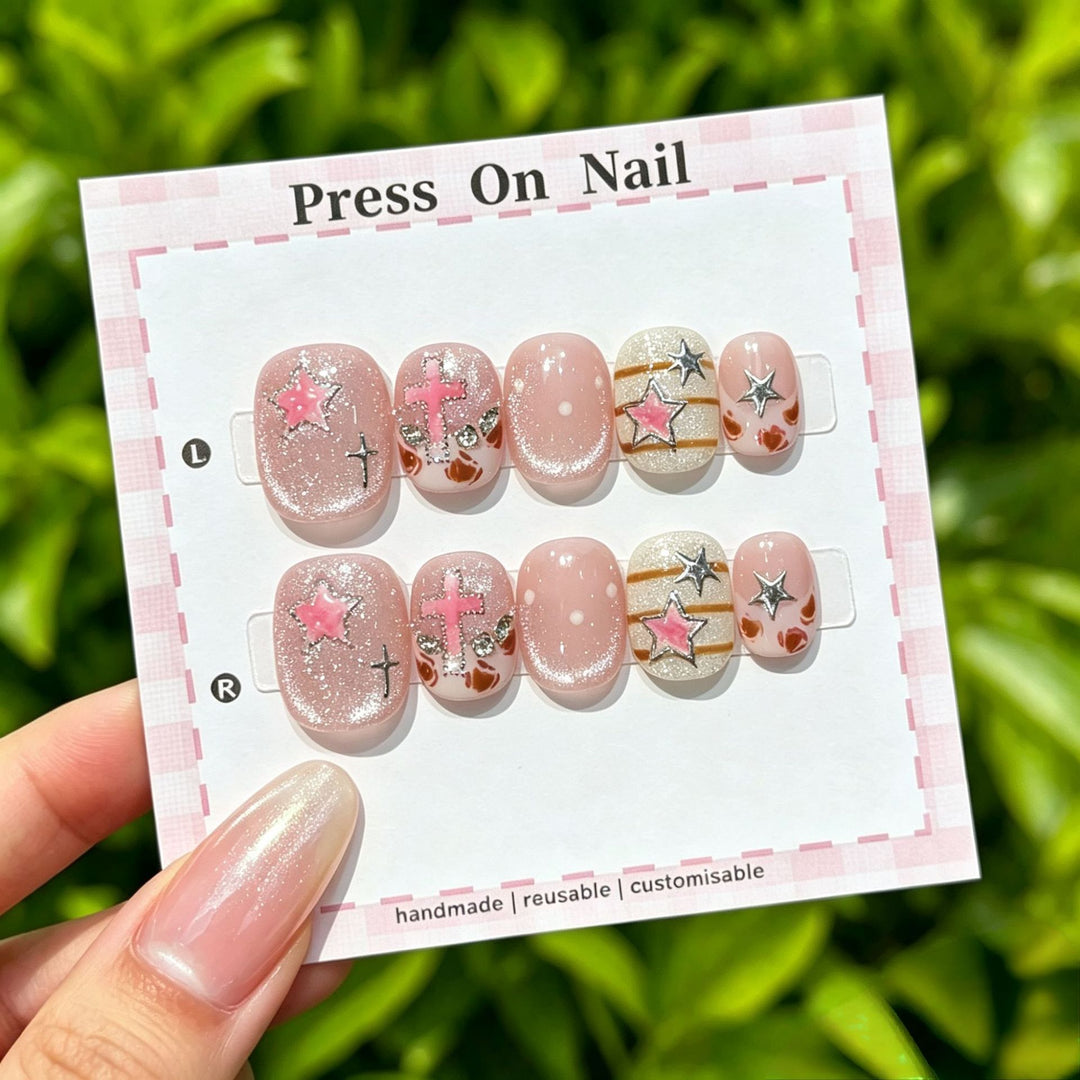 Elegant Reusable Press-On Nail Art Set with Floral Accents