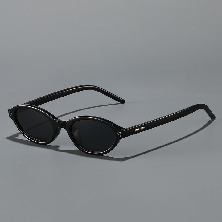 Retro-Inspired Oval Frame Sunglasses Stornfield 1787812534