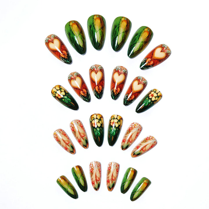 Artificial nails with floral and romantic heart design Stornfield