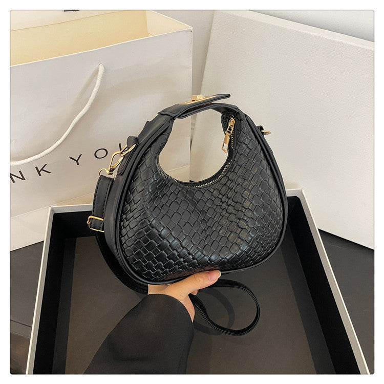 WoTextured Leather Hobo Bag Stornfield