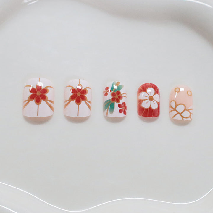 Floral Patterned Nail Art Stornfield