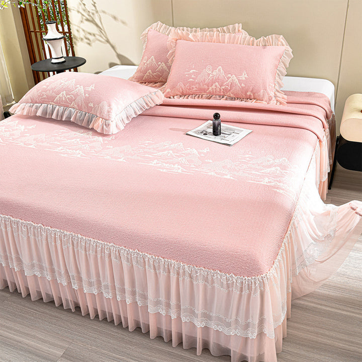 Elegant quilted bedspread with lace ruffle and mountain jacquard