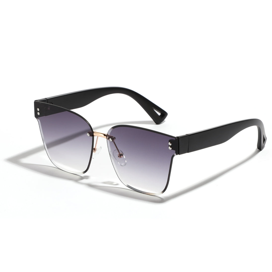 Ladies fashion sunglasses with elegant frame and wide lenses Stornfield