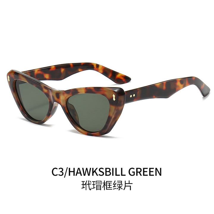 Ladies Cat-Eye Sunglasses with Elegant Accentuated Frame Stornfield