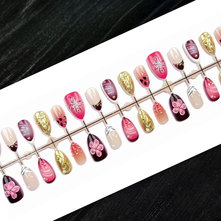 Elegant Polka Dot and Lace Press-On Nail Set