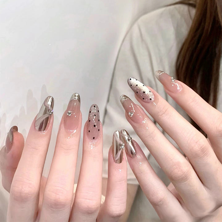 Elegant Press-On Nail Set with Glossy Finish Stornfield