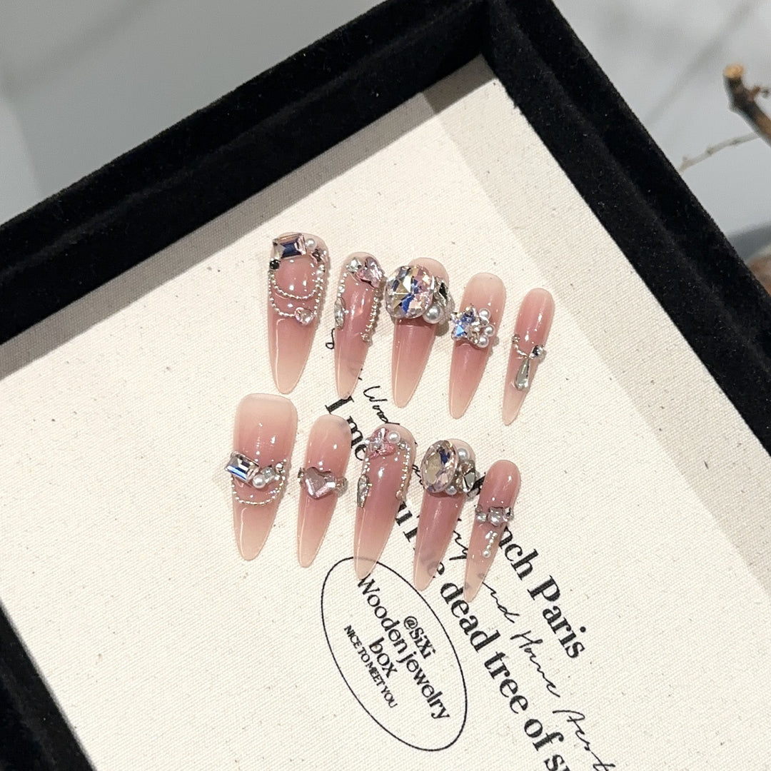 Glamorous Rhinestone Press-On Nail Set